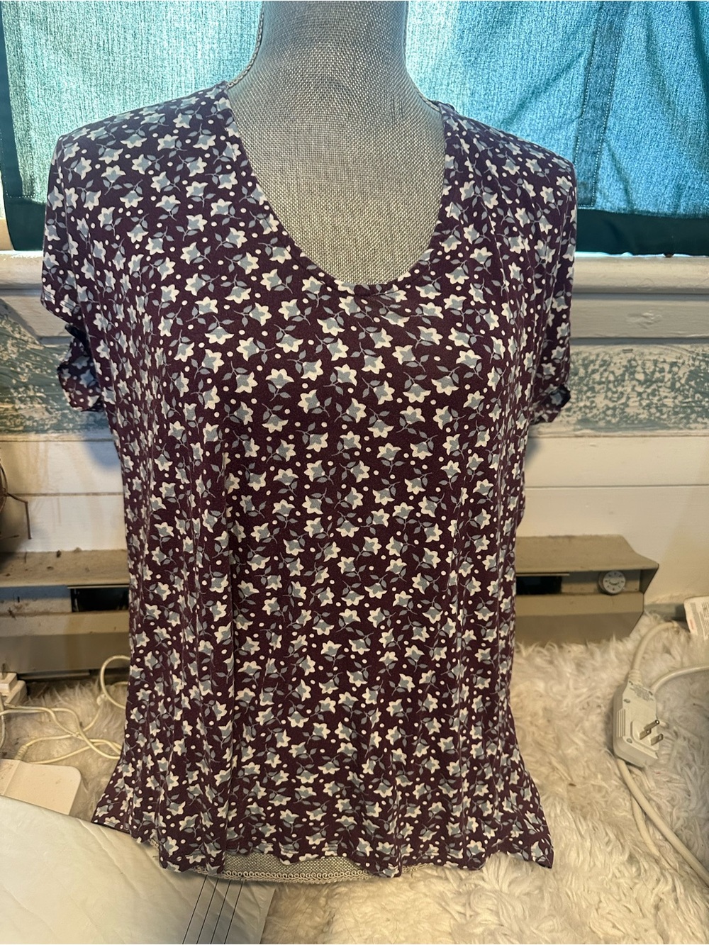 LOFT Plum Short Sleeve Floral Tee